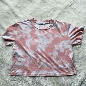 Guess Pink Tie-Dye Crop Top – Size Small | Y2K Streetwear | Soft Girl Aesthetic